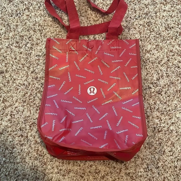 LULULEMON red tote bag - Picture 1 of 5